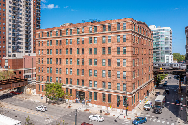 Carriage House Lofts in Chicago, IL - Building Photo - Building Photo