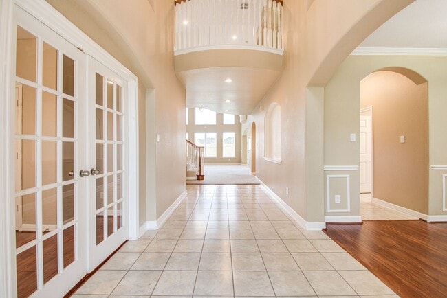 property at 6707 Gable Wing Ln