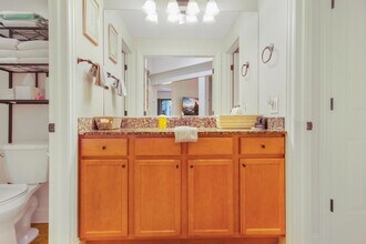 403 Deerpath W in Fontana-on-Geneva Lake, WI - Building Photo - Building Photo