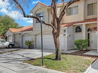 5897 Passing Breeze Ct in Las Vegas, NV - Building Photo