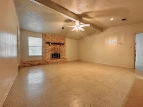 1822 Willow Bend Dr in Wharton, TX - Building Photo - Building Photo