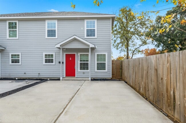 property at 8595 Parkway Dr