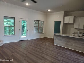1007 Silver Cir in Pearl, MS - Building Photo - Building Photo