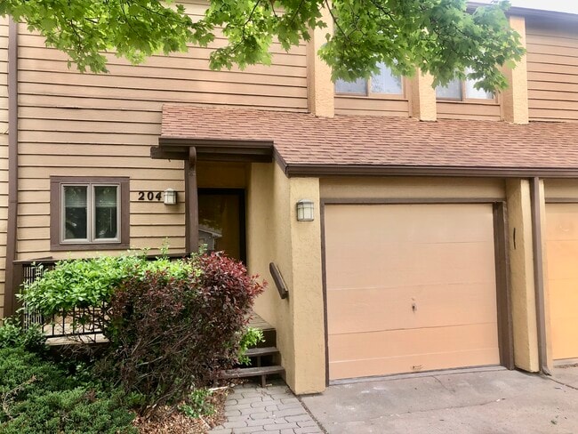 property at 2405 S Capri