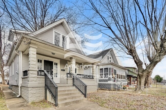 2309 Date St in Louisville, KY - Foto de edificio - Building Photo