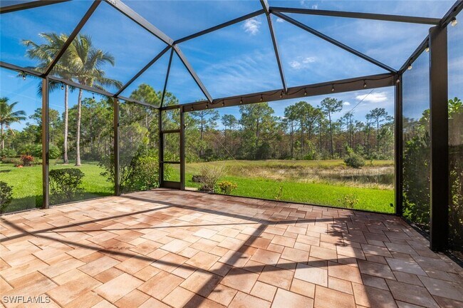 9472 River Otter Dr in Ft. Myers, FL - Building Photo - Building Photo