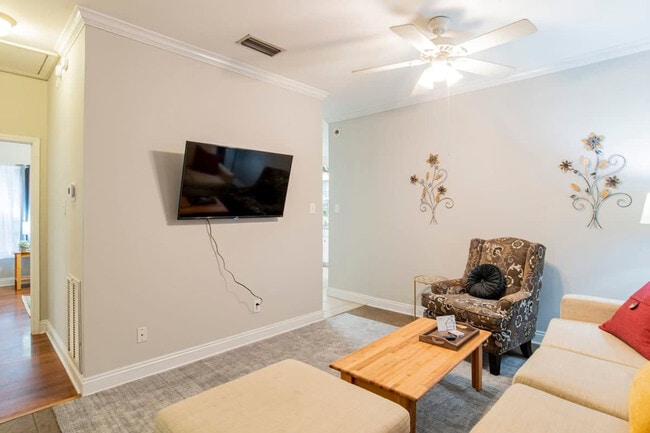 213 Hazel St in Mobile, AL - Building Photo - Building Photo