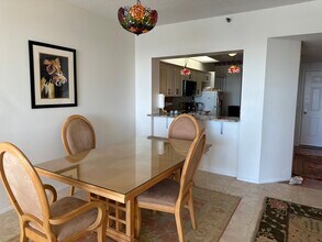 7882 Sailboat Key Blvd S, Unit 505 in South Pasadena, FL - Building Photo - Building Photo