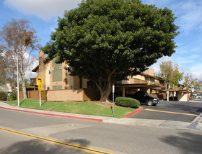 Westlake Gardens in San Marcos, CA - Foto de edificio - Building Photo