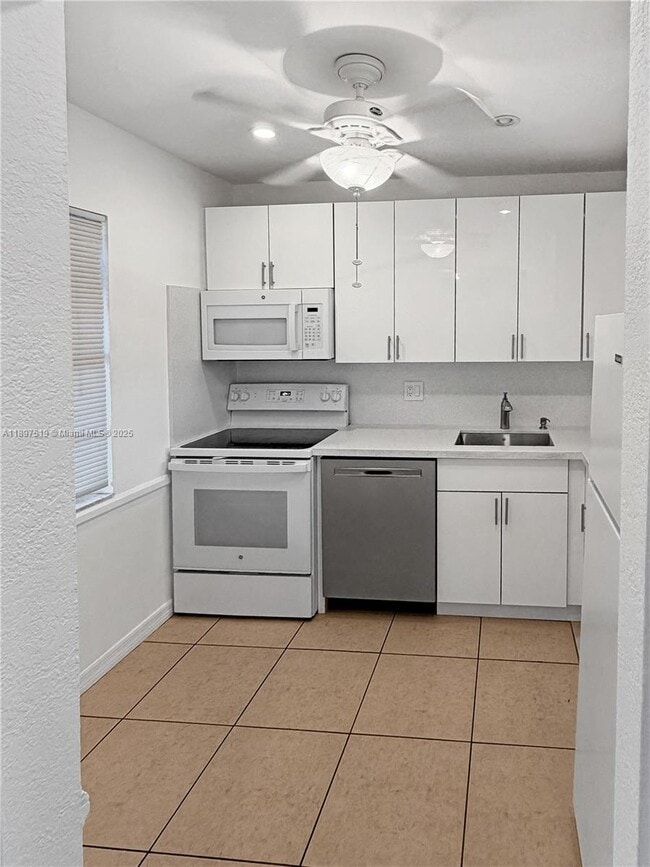 property at 7897 Golf Cir Dr