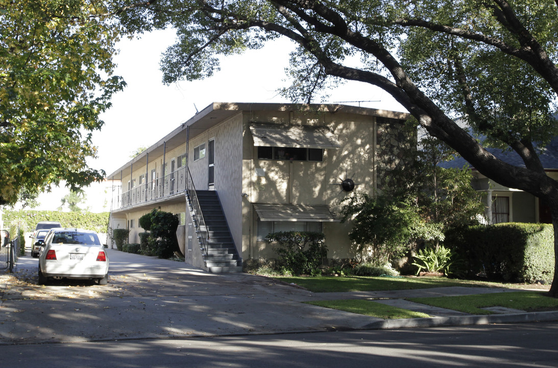 825 N Garfield St in Santa Ana, CA - Foto de edificio