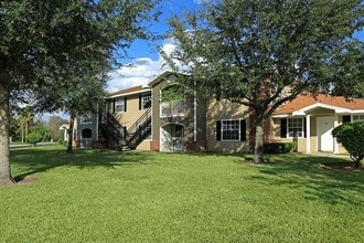 Lakeland Landing Apartments in Lakeland, FL - Foto de edificio - Building Photo