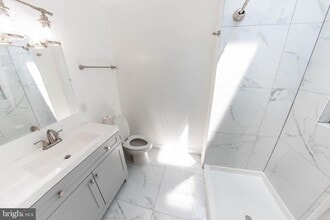 636 S Kenwood Ave in Baltimore, MD - Building Photo - Building Photo