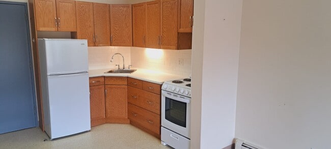 property at 13516-102 102 St NW