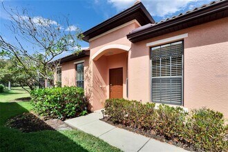 178 Shell Falls Dr in Apollo Beach, FL - Building Photo - Building Photo