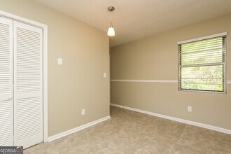 3790 Creekview Cir in College Park, GA - Building Photo - Building Photo