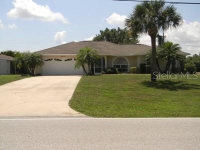 18371 Edgewater Dr in Port Charlotte, FL - Building Photo