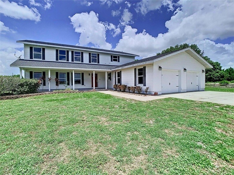 4015 N Rye Rd in Parrish, FL - Building Photo