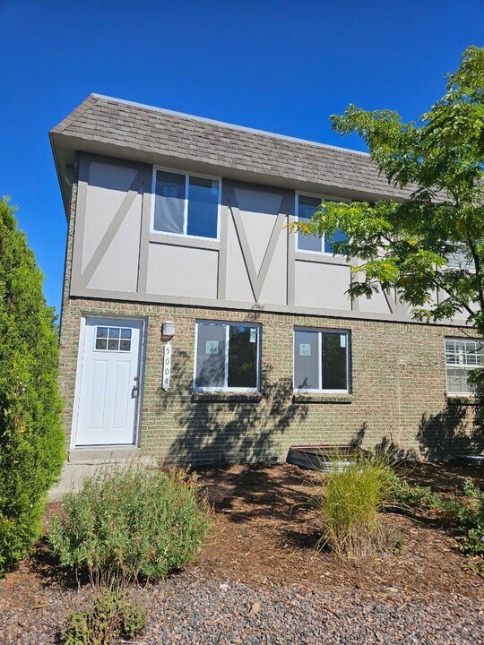 5004 E Hinsdale Pl in Centennial, CO - Building Photo