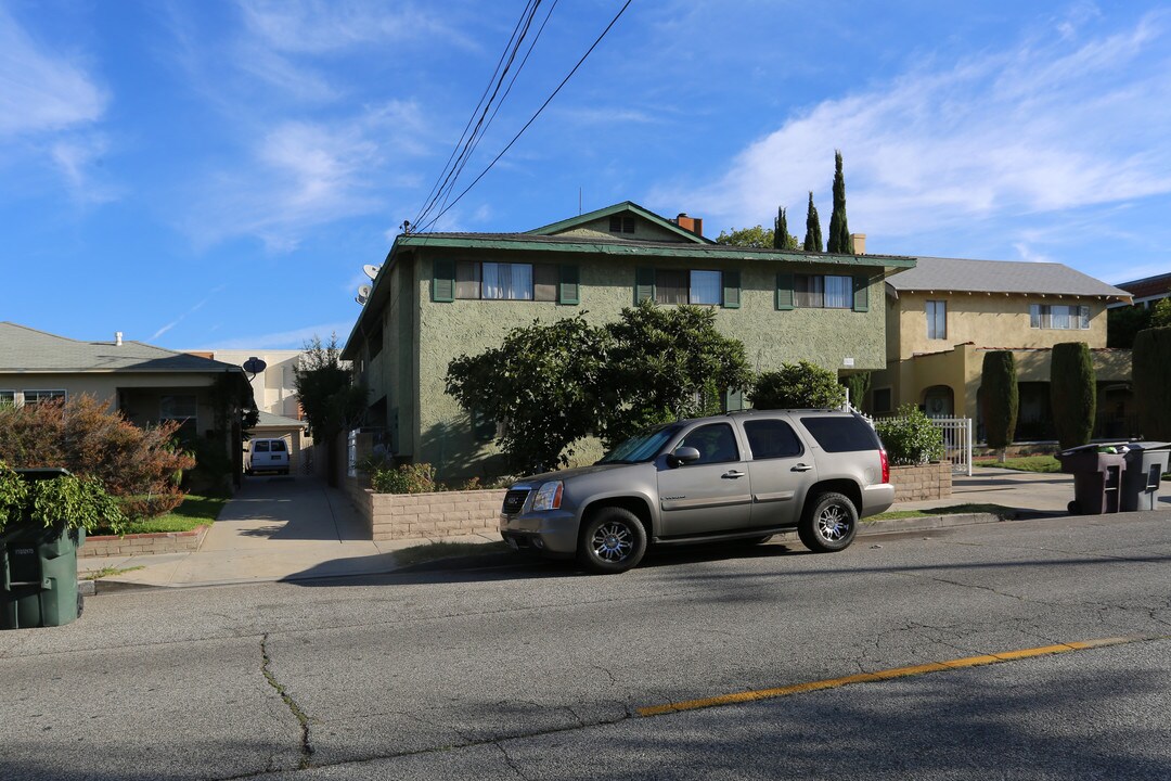 621 E Lomita Ave in Glendale, CA - Building Photo