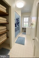 114 N 34th St in Philadelphia, PA - Building Photo