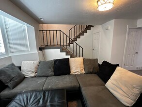 6165 S 1300 E in Murray, UT - Foto de edificio - Building Photo