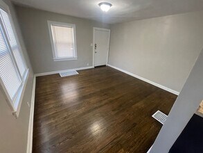 4522 Evanston Ave in Indianapolis, IN - Building Photo - Building Photo
