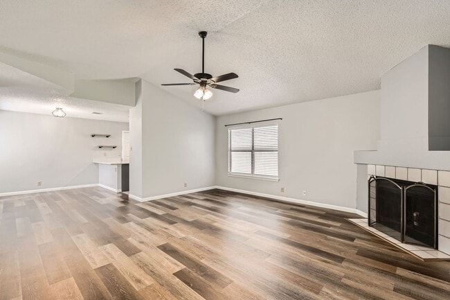 9507 Autumn Gold in San Antonio, TX - Building Photo - Building Photo