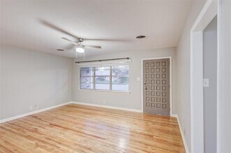 908 Kings Row in Denton, TX - Building Photo - Building Photo