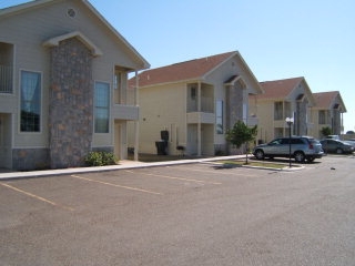 1020 Jesse St in Weslaco, TX - Building Photo