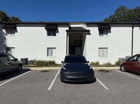 4349 S Semoran Blvd in Orlando, FL - Building Photo