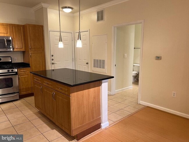 12905 Centre Park Cir in Herndon, VA - Building Photo - Building Photo