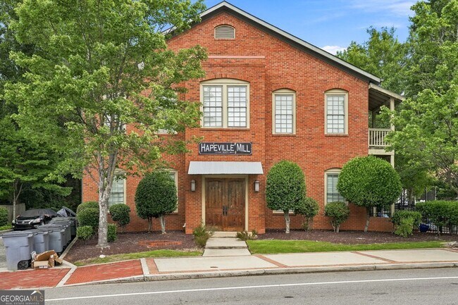 property at 3371 Dogwood Dr