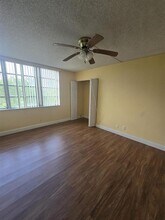 7051 Environ Blvd, Unit 336 in Lauderhill, FL - Building Photo - Building Photo