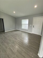 3004 40th St W in Lehigh Acres, FL - Building Photo - Building Photo