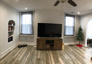 5850 Alderson St in Pittsburgh, PA - Building Photo - Building Photo