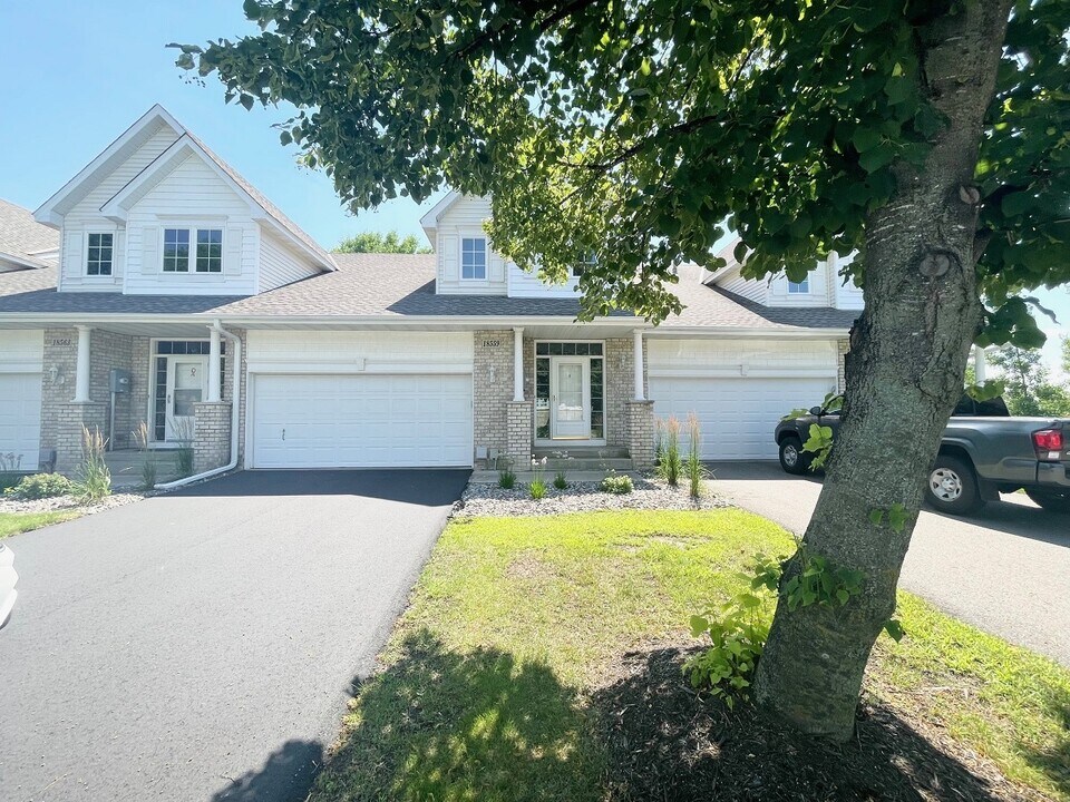 18559 Tyler St NW in Elk River, MN - Building Photo