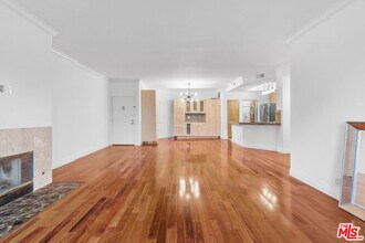 12621 Washington Pl in Los Angeles, CA - Building Photo - Building Photo