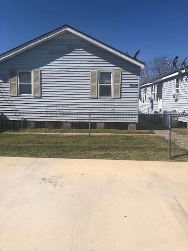 property at 521-527 Wagner St