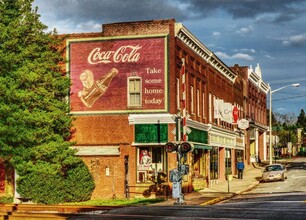 Belleview Apartments in Orange, VA - Building Photo - Building Photo