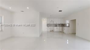 14860 Pierce St in Miami, FL - Building Photo - Building Photo