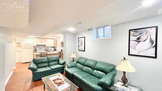 property at 15 Turtlecreek Blvd