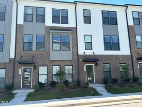 2806 Kempthorne Rd in Cary, NC - Building Photo - Building Photo