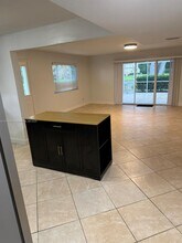 381 Maplecrest Cir in Jupiter, FL - Building Photo - Building Photo