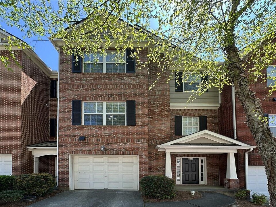 2282 Spin Drift Way in Lawrenceville, GA - Building Photo