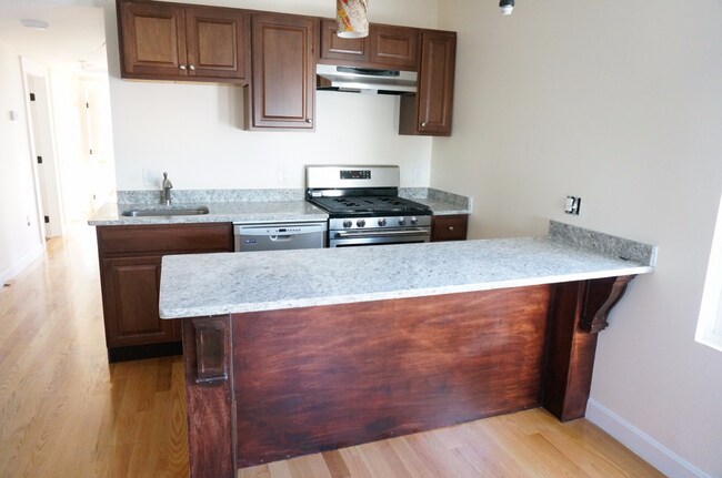 21 Weitz St in Boston, MA - Building Photo - Building Photo