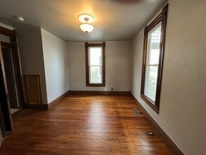 215 3rd St in Boonville, MO - Building Photo - Building Photo