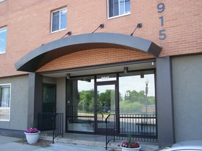 Fulton Terrace in Minneapolis, MN - Foto de edificio - Building Photo