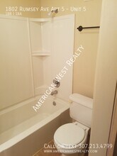 1802 Rumsey Ave in Cody, WY - Foto de edificio - Building Photo