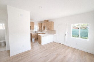 2155 Balboa Ave in San Diego, CA - Building Photo - Building Photo